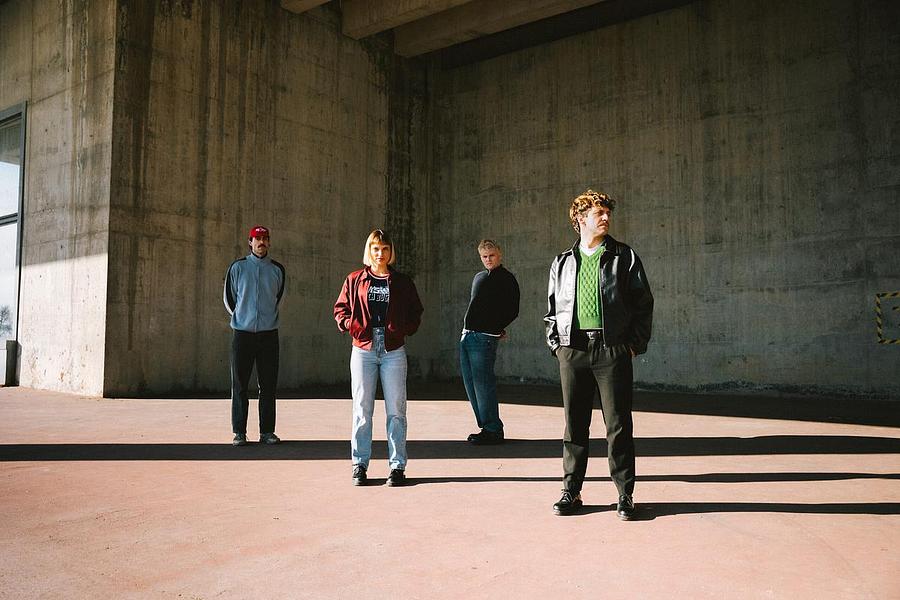 CIRCUIT A-BANDA: NIÑOS + KADIRA